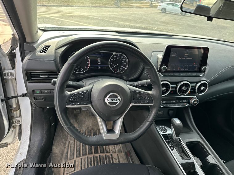 image for item OJ9937 2021 Nissan Sentra 