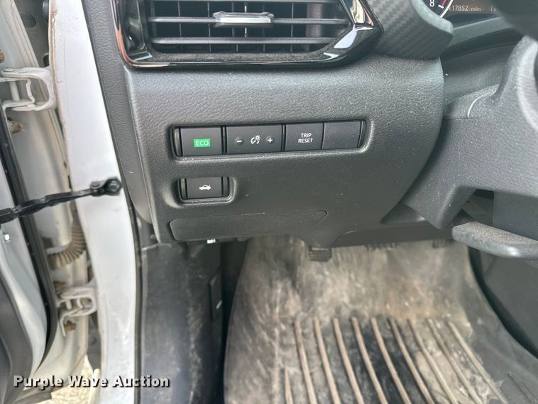 image for item OJ9937 2021 Nissan Sentra 