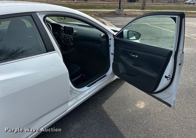 image for item OJ9937 2021 Nissan Sentra 