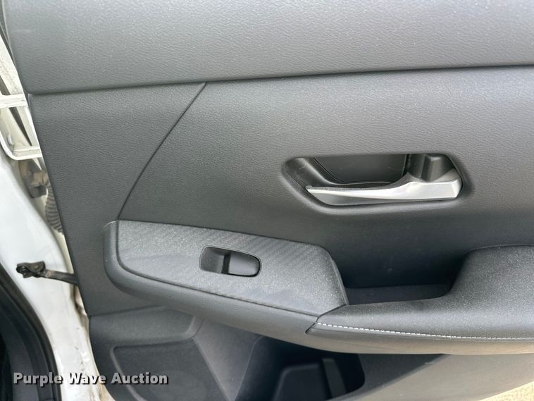 image for item OJ9937 2021 Nissan Sentra 