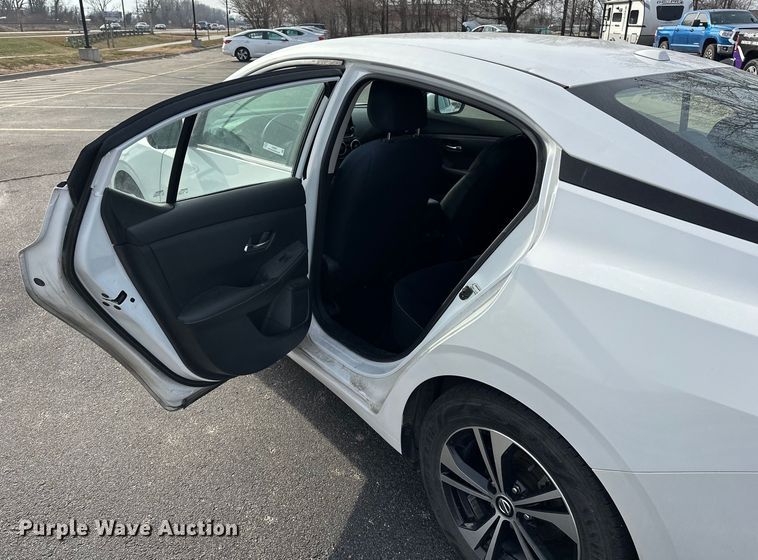 image for item OJ9937 2021 Nissan Sentra 