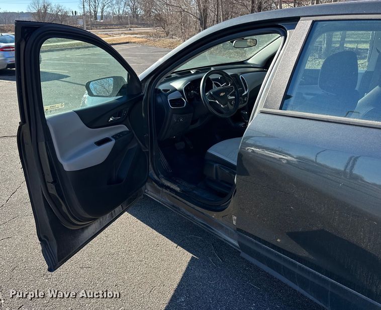 image for item OJ9938 2020 Chevrolet Equinox SUV