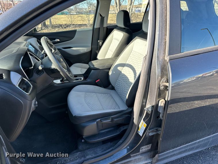 image for item OJ9938 2020 Chevrolet Equinox SUV