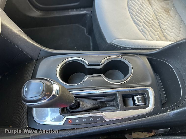 image for item OJ9938 2020 Chevrolet Equinox SUV