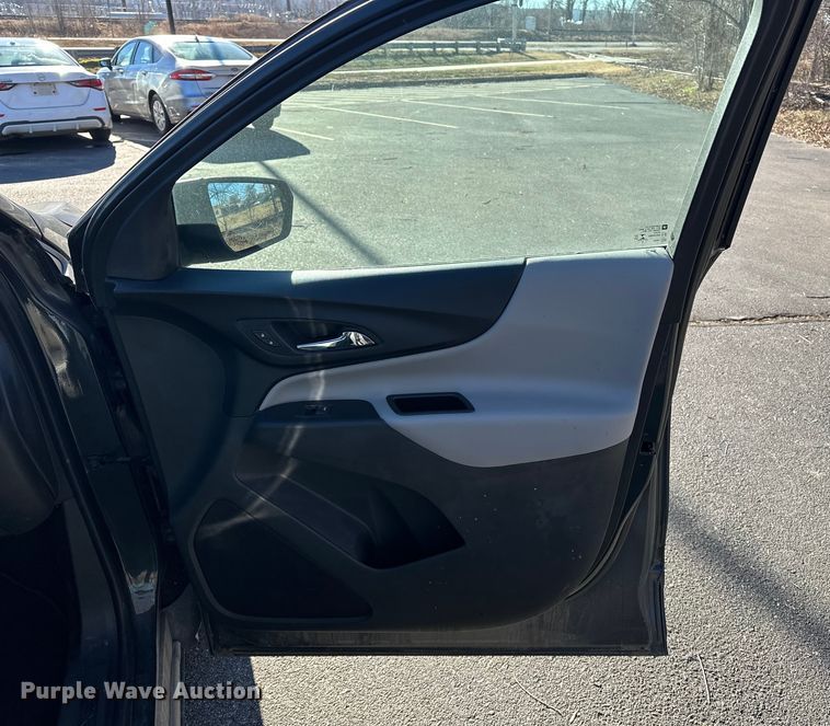 image for item OJ9938 2020 Chevrolet Equinox SUV