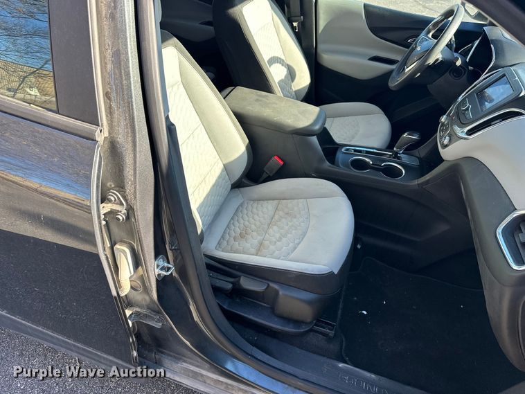 image for item OJ9938 2020 Chevrolet Equinox SUV