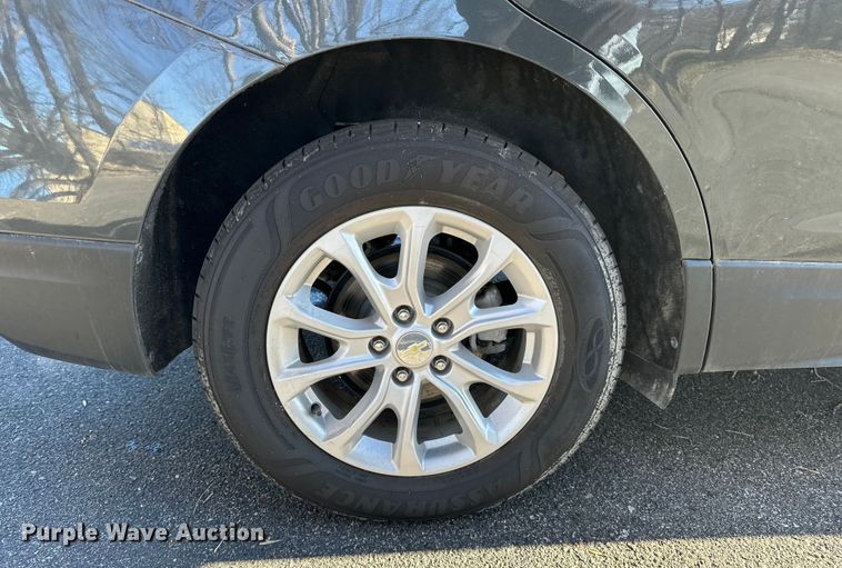 image for item OJ9938 2020 Chevrolet Equinox SUV