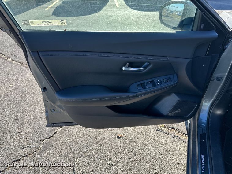 image for item OJ9939 2021 Nissan Sentra 