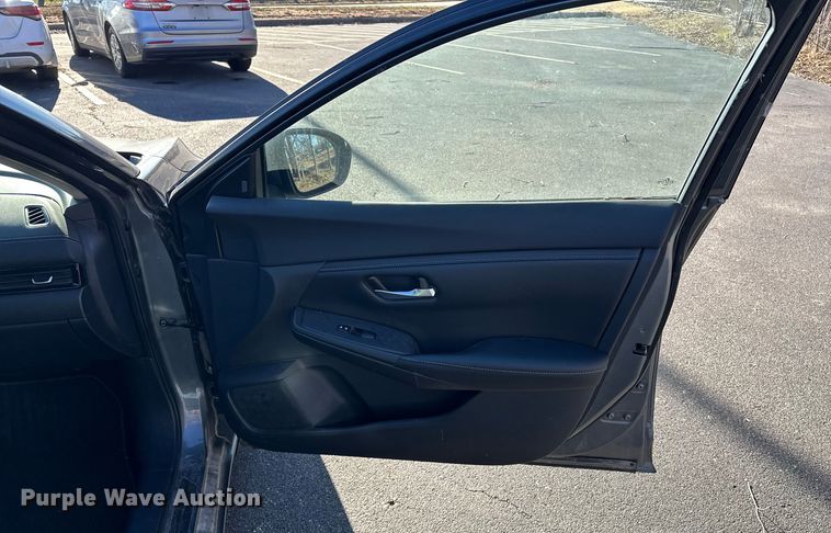 image for item OJ9939 2021 Nissan Sentra 