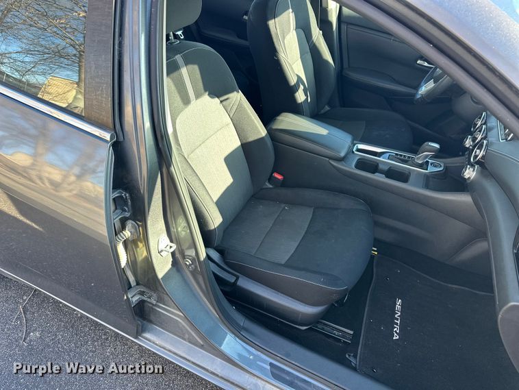 image for item OJ9939 2021 Nissan Sentra 