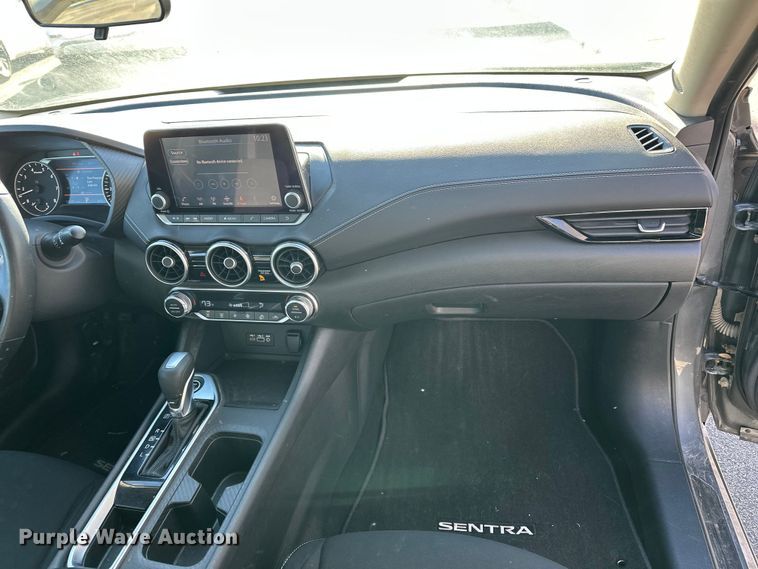 image for item OJ9939 2021 Nissan Sentra 