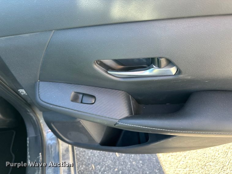 image for item OJ9939 2021 Nissan Sentra 