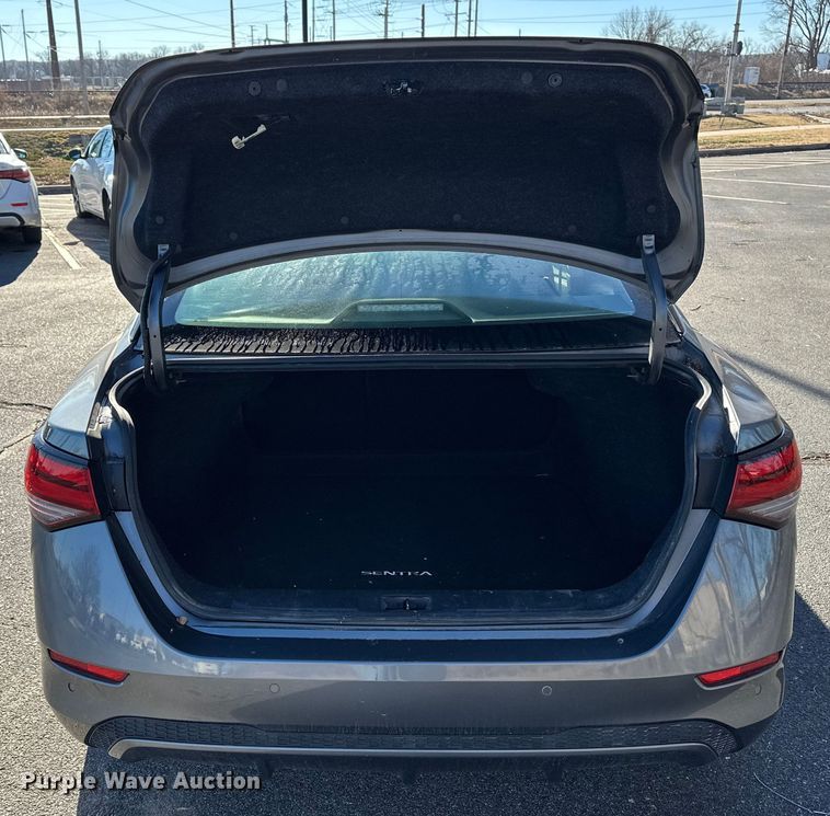 image for item OJ9939 2021 Nissan Sentra 