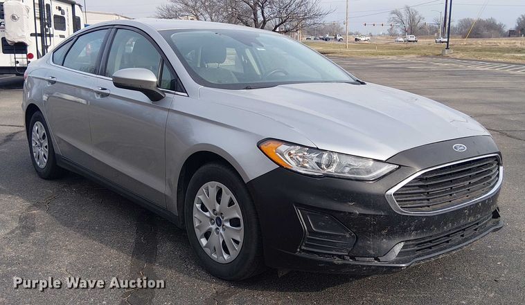 image for item OJ9940 2020 Ford Fusion 