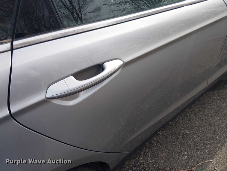 image for item OJ9940 2020 Ford Fusion 