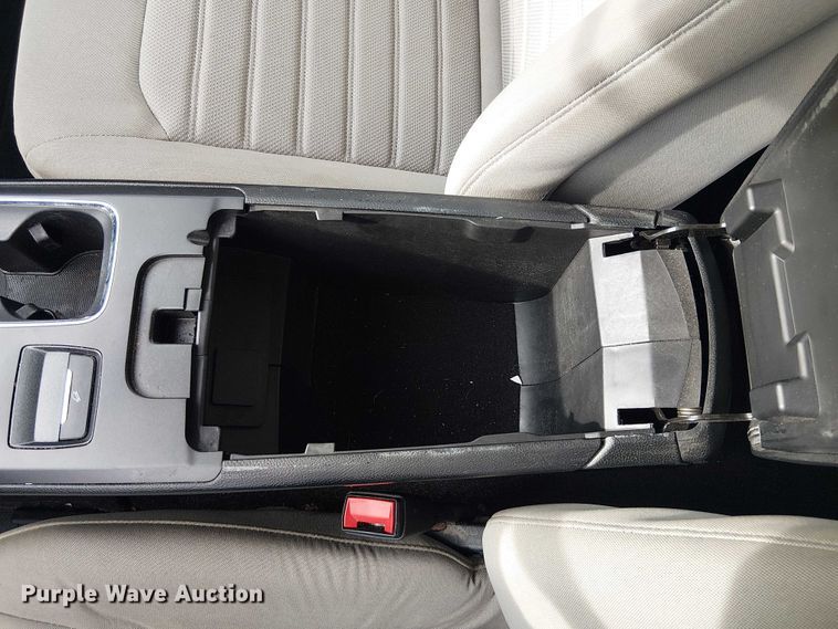 image for item OJ9940 2020 Ford Fusion 