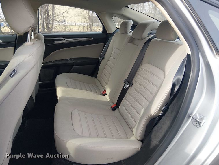 image for item OJ9940 2020 Ford Fusion 