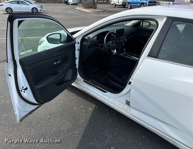 image for item OJ9941 2021 Nissan Sentra 