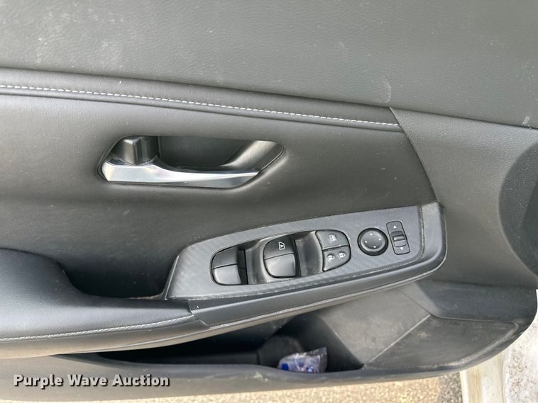 image for item OJ9941 2021 Nissan Sentra 