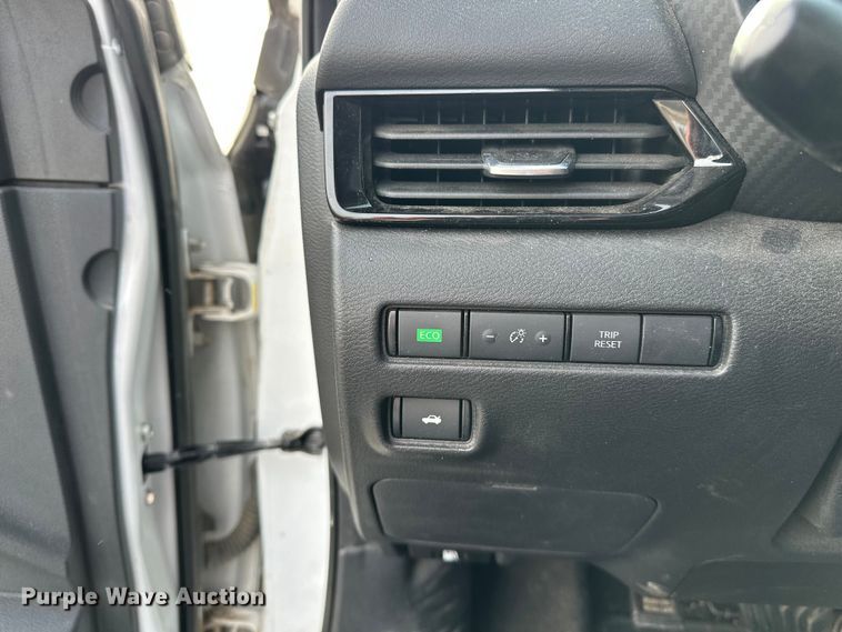 image for item OJ9941 2021 Nissan Sentra 