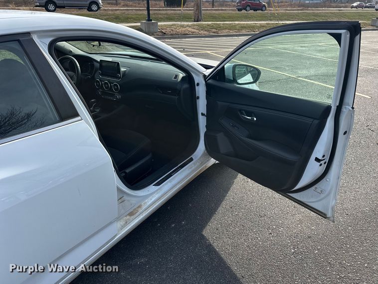 image for item OJ9941 2021 Nissan Sentra 