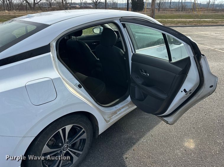 image for item OJ9941 2021 Nissan Sentra 