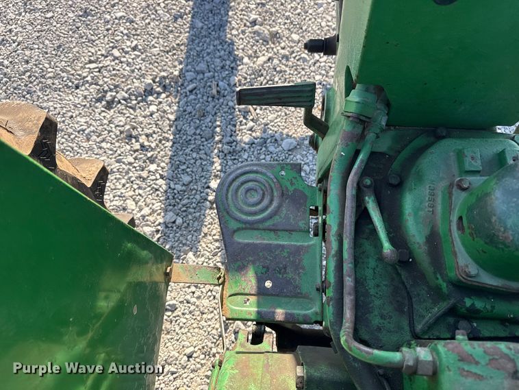 image for item DQ4197 1959 John Deere 435 tractor
