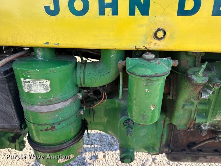 image for item DQ4197 1959 John Deere 435 tractor