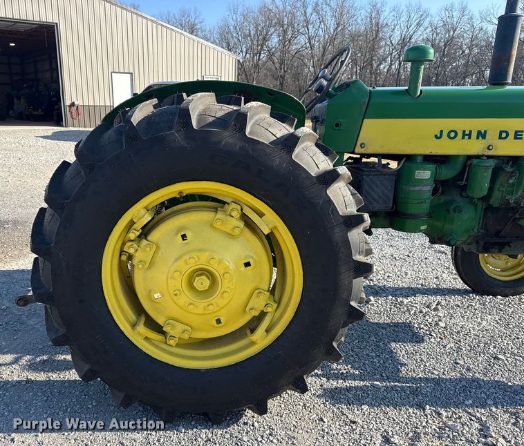 image for item DQ4197 1959 John Deere 435 tractor