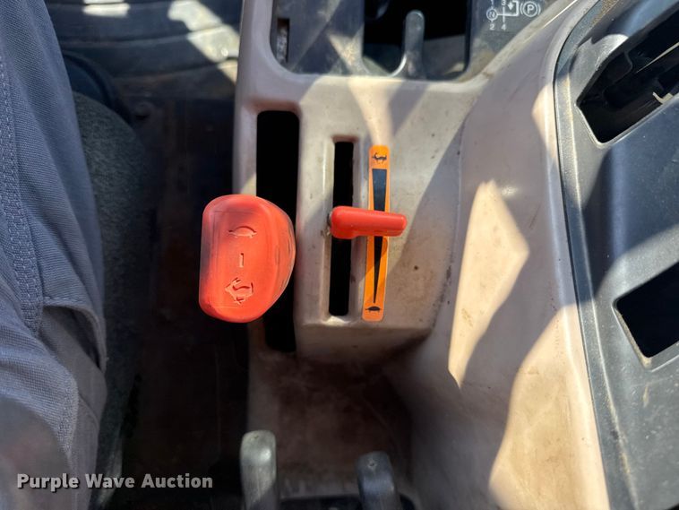 image for item DQ4198 Kubota M8560 MFWD tractor