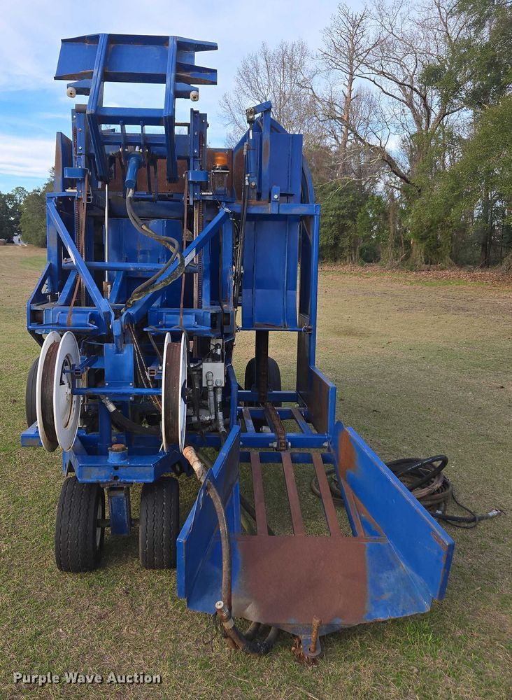 image for item DU2660 GFC Bale Band-It 100 small square baler