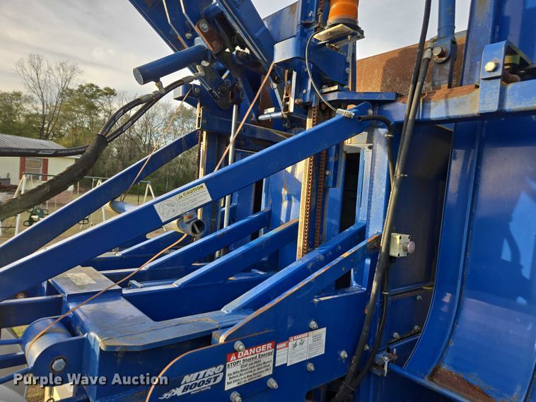 image for item DU2660 GFC Bale Band-It 100 small square baler