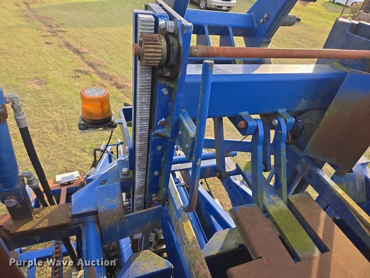 image for item DU2660 GFC Bale Band-It 100 small square baler