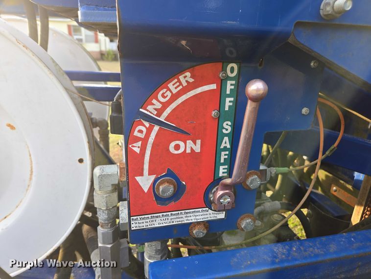 image for item DU2660 GFC Bale Band-It 100 small square baler