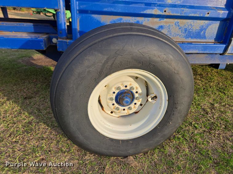 image for item DU2660 GFC Bale Band-It 100 small square baler