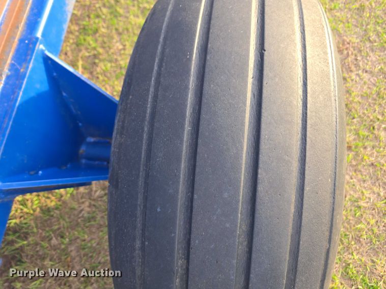 image for item DU2660 GFC Bale Band-It 100 small square baler