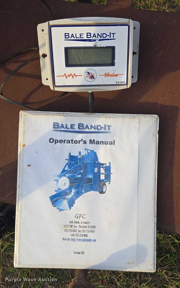 image for item DU2660 GFC Bale Band-It 100 small square baler