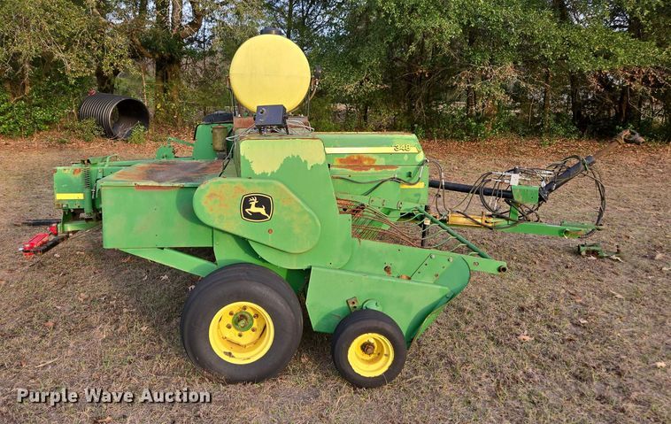 image for item DU2661 John Deere 348 small square baler
