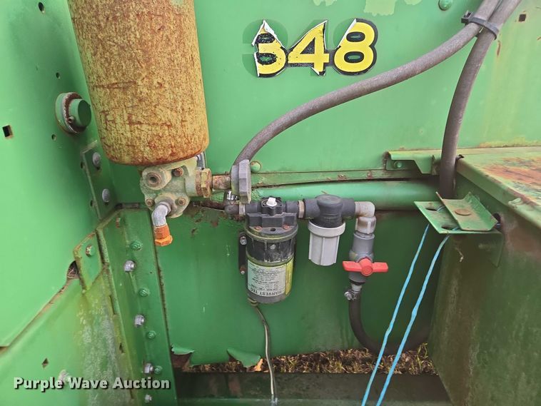 image for item DU2661 John Deere 348 small square baler