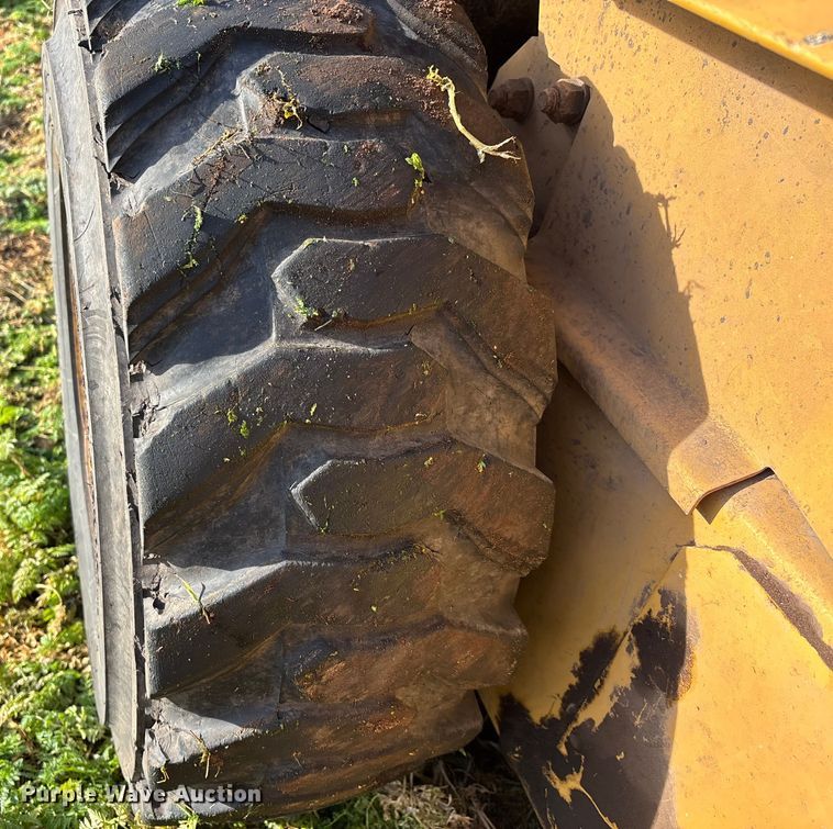 image for item DW7394 1997 New Holland L865 Turbo skid steer loader