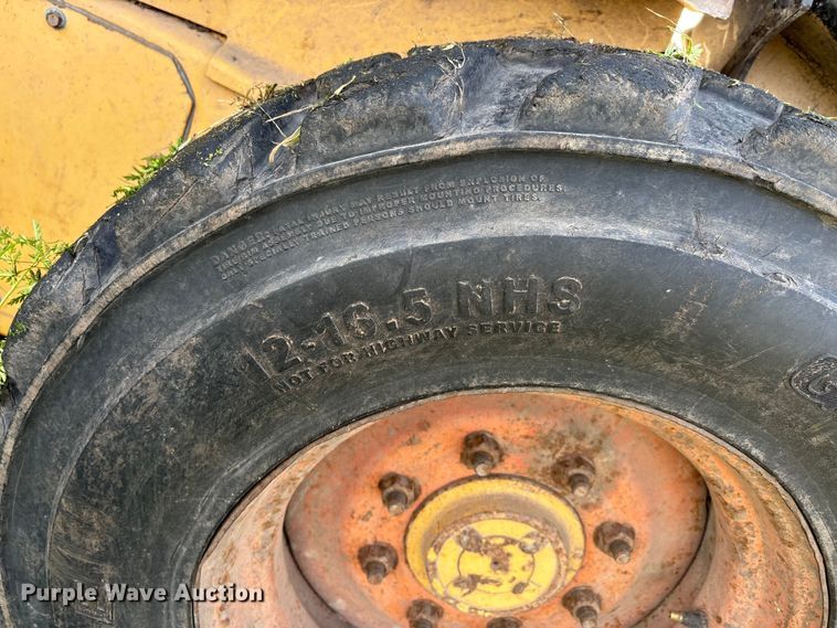 image for item DW7394 1997 New Holland L865 Turbo skid steer loader