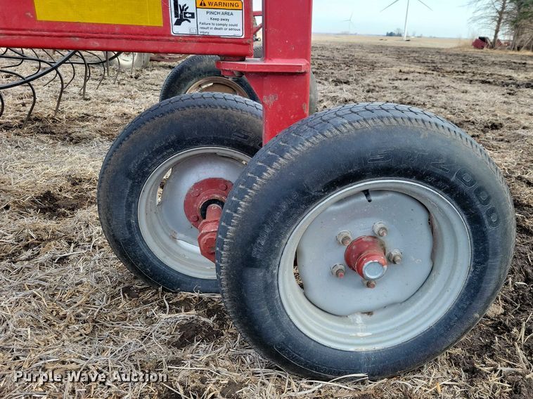 image for item EA2759 Case WRX301 hay rake