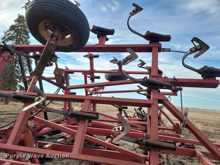 image for item EA2762 Case IH 4800 field cultivator
