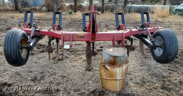 image for item EA2763 Case IH 14 ripper