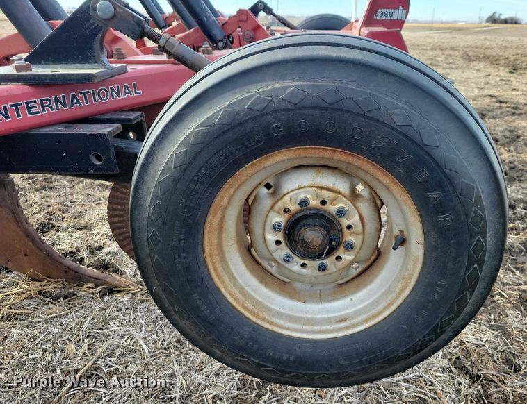 image for item EA2763 Case IH 14 ripper