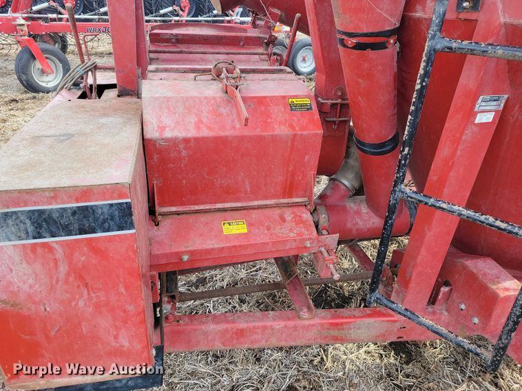image for item EA2788 Case IH 1250 feed grinder/mixer