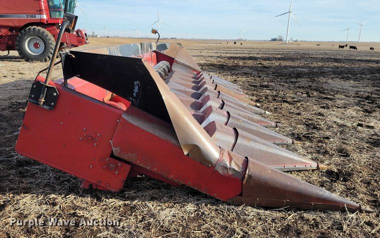 image for item EA2789 Case 1084 corn head