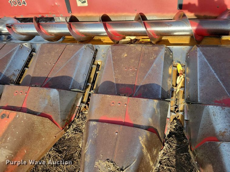 image for item EA2789 Case 1084 corn head