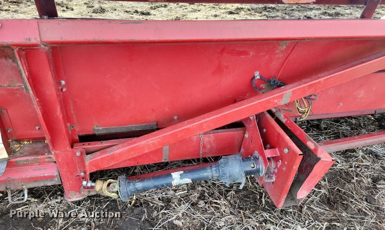 image for item EA2789 Case 1084 corn head