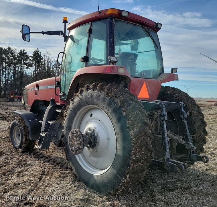image for item EA2793 2001 Case IH MX200 tractor